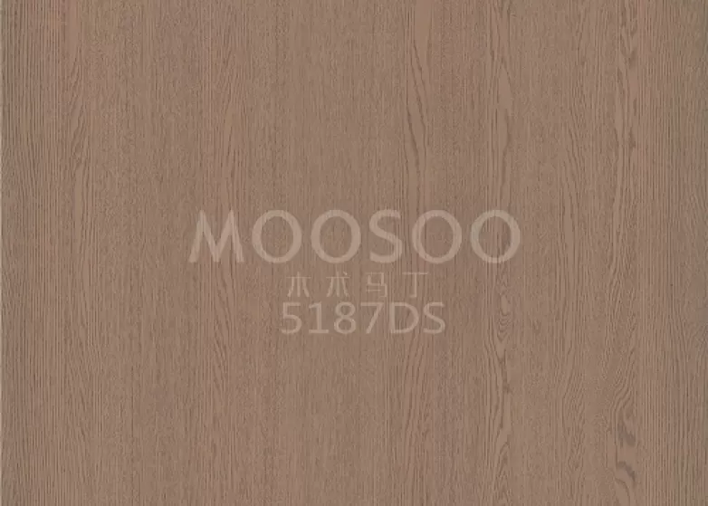 Kaimiška baltos guobos medienos sienų plokštė: nesenstanti elegancija ir modernus funkcionalumas